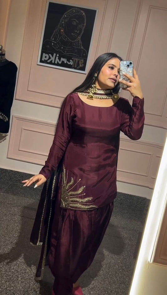 Graceful Charm in Natural Crepe Silk Suit Set with Classic Salwar and Coordinated Dupatta