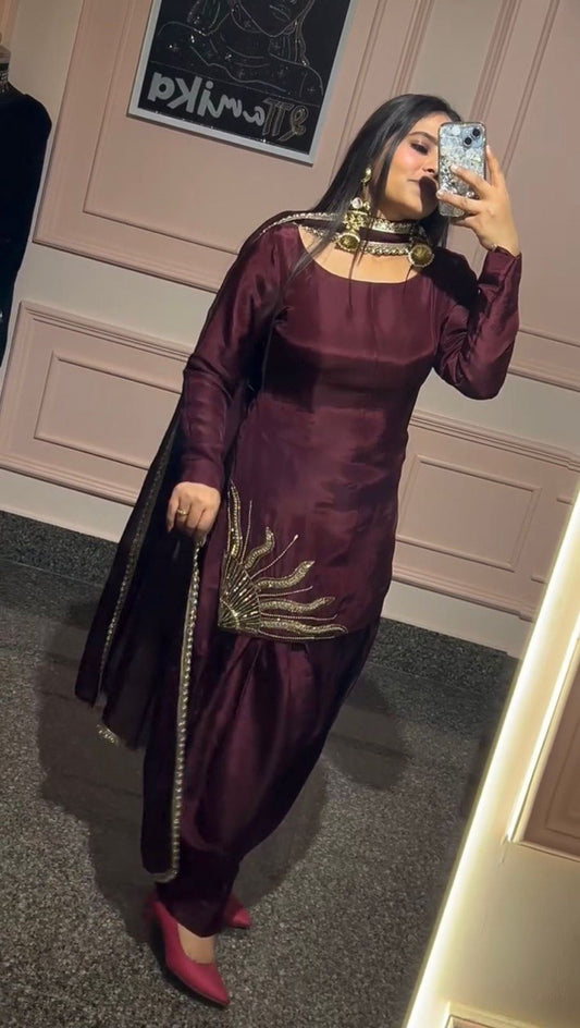 Graceful Charm in Natural Crepe Silk Suit Set with Classic Salwar and Coordinated Dupatta