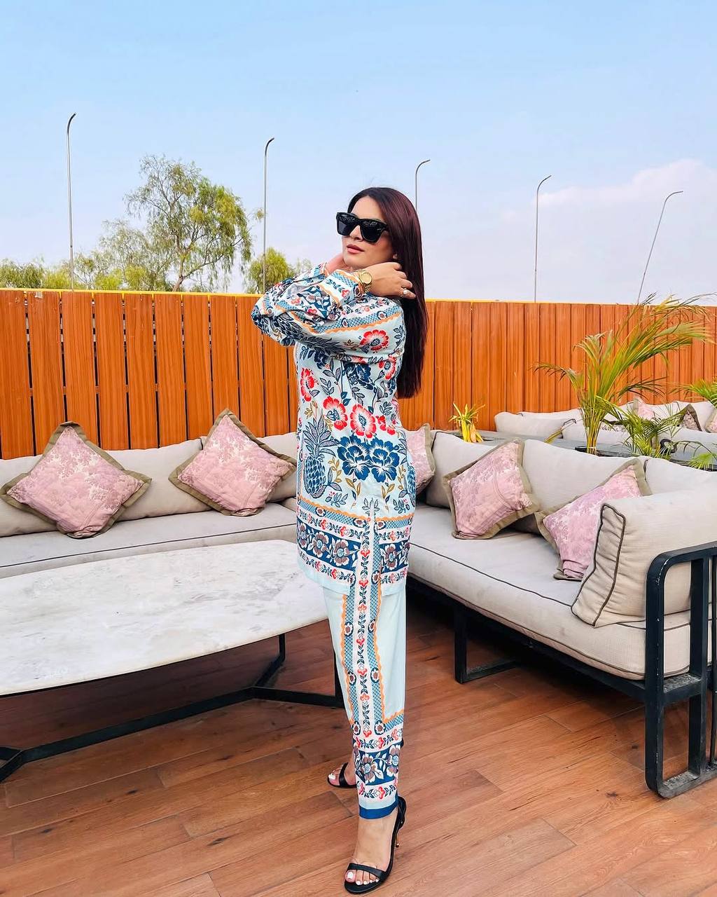 Elegant American Crepe Top and Plazzo Set with Digital Print and Soft Georgette Dupatta