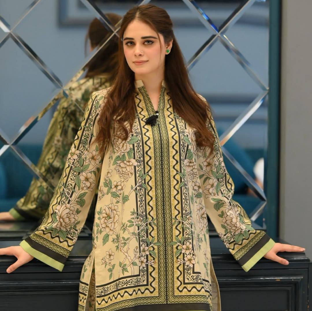 Elegant Natural Crepe Co-ords with Digital Printed Top and Matching Plazzo