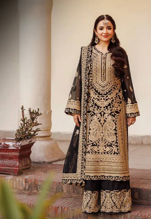 Comfort Meets Style: Faux Georgette 3-Piece Set with Thread Embroidery